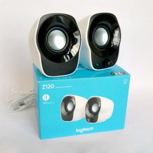 Logitech Speaker Z120: Teman Audio yang Elegan dan Portabel untuk Suara yang Imersif